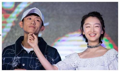 在娱乐圈吃瓜演戏,揭秘明星幕后故事